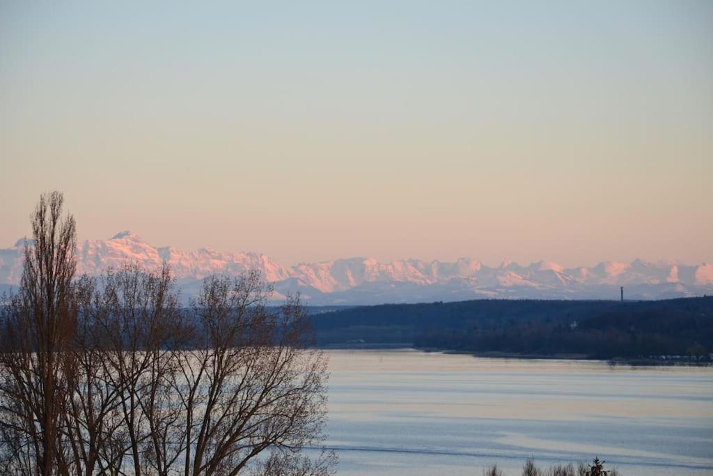 Ferien Appartment Panoramica Mit Seeblick ユーバーリンゲン エクステリア 写真