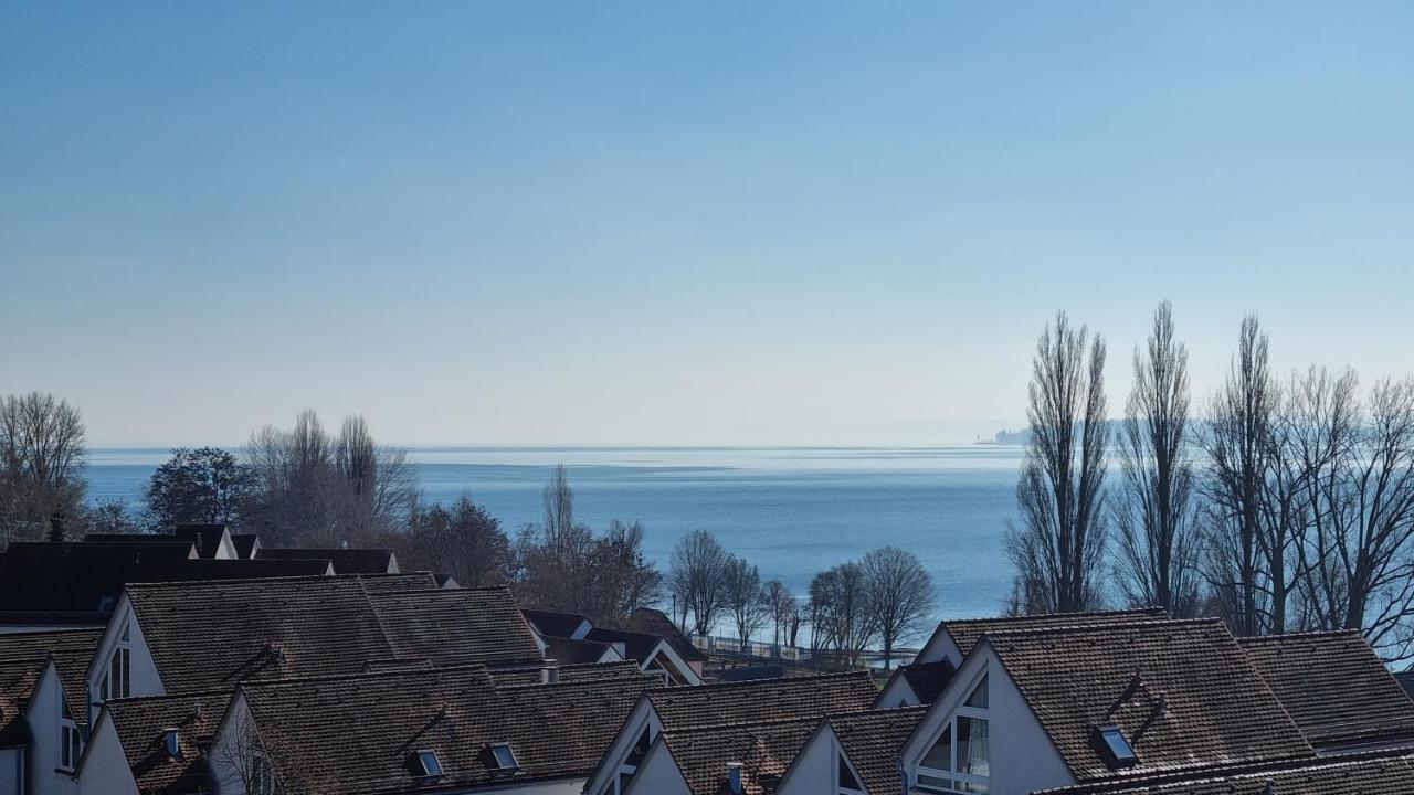 Ferien Appartment Panoramica Mit Seeblick ユーバーリンゲン エクステリア 写真